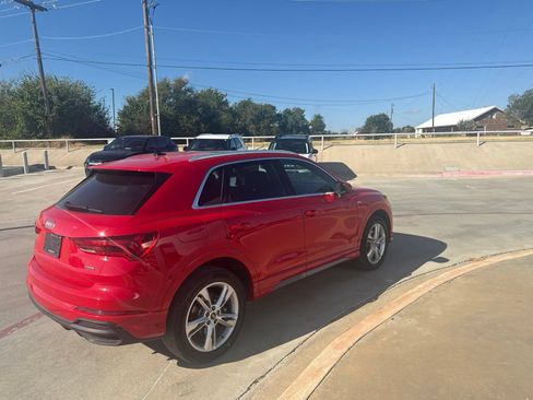 Used 2023 Audi Q3 2.0T Premium Plus w/ Premium Plus Package AWD/4WD image 5