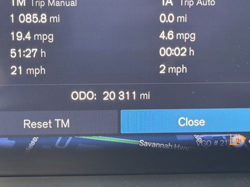 Certified 2025 Volvo XC90 B5 Plus AWD/4WD image 22