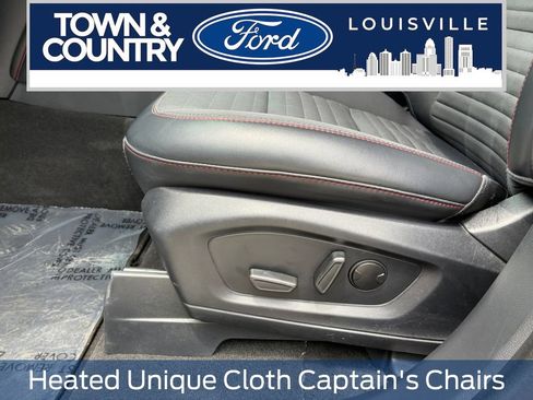 Used 2025 Ford Explorer ST-Line w/ ST-Line Street Pack AWD/4WD image 12