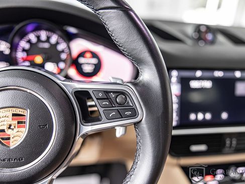 Used 2019 Porsche Cayenne AWD/4WD image 25