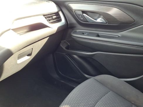 Certified 2024 GMC Terrain SLE image 23