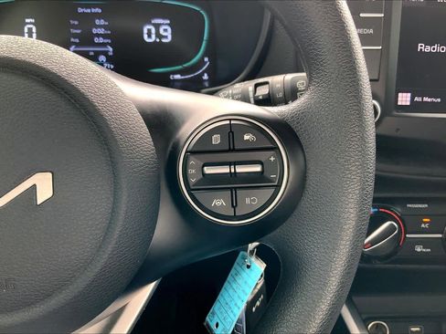 Certified 2023 Kia Soul LX w/ LX Technology Package FWD image 25