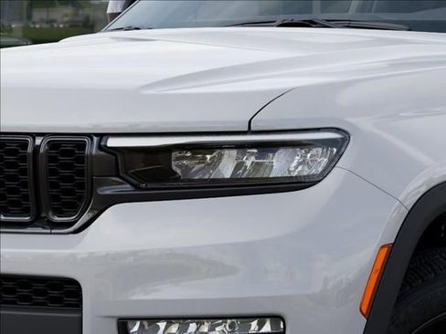 New 2025 Jeep Grand Cherokee L Limited w/ Black Appearance Package image 10
