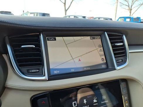 Used 2019 INFINITI QX50 Luxe w/ Navigation Package image 16