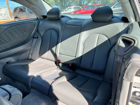 Used 2006 Mercedes-Benz CLK 500 Coupe image 12