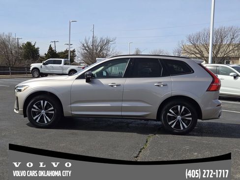 Certified 2025 Volvo XC60 B5 Core image 3