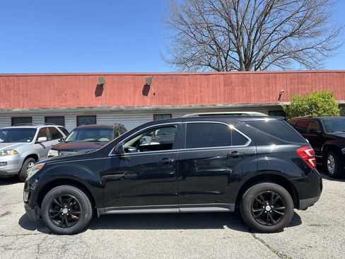 Used 2016 Chevrolet Equinox LT image 3