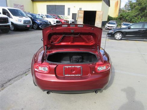 Used 2011 MAZDA MX-5 Miata Sport image 5