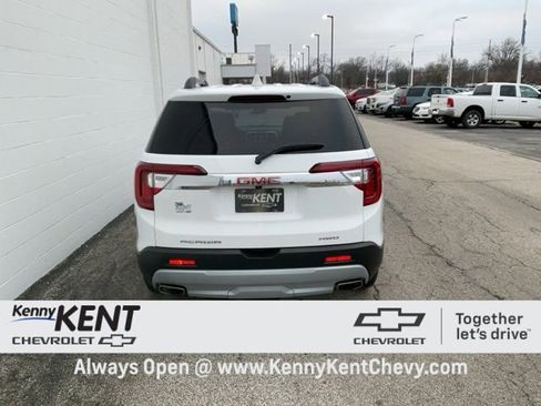 Certified 2023 GMC Acadia SLT w/ Preferred Package image 6