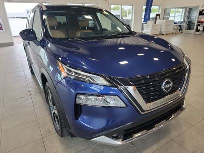 Used 2022 Nissan Rogue Platinum w/ Head-Up Display Package