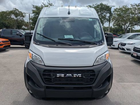 Used 2026 RAM ProMaster 2500 w/ Convenience Group FWD image 4