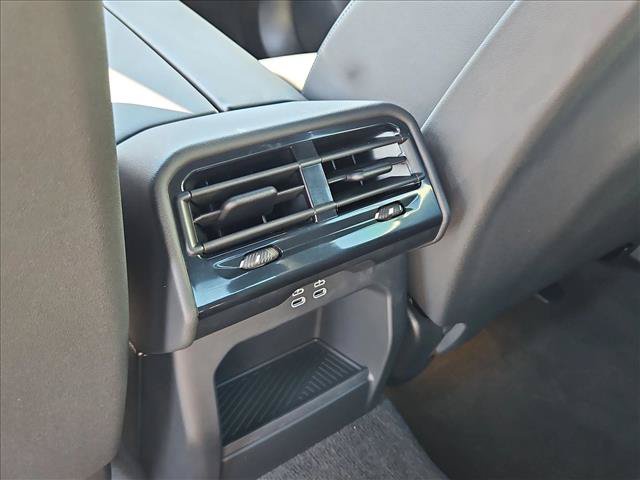 Used 2026 BMW 530i xDrive AWD/4WD image 18
