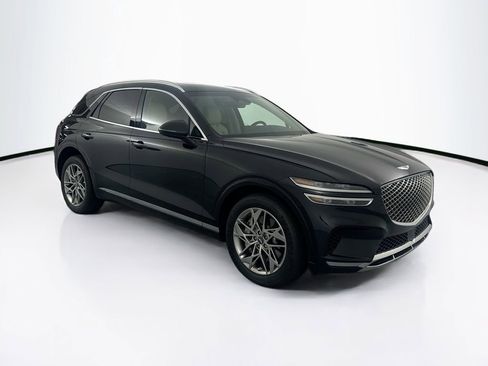 Used 2023 Genesis GV70 2.5T w/ Select Package AWD/4WD image 3