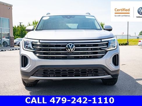 Certified 2024 Volkswagen Atlas SE image 9