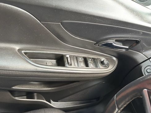 Used 2018 Buick Encore Sport Touring FWD image 22