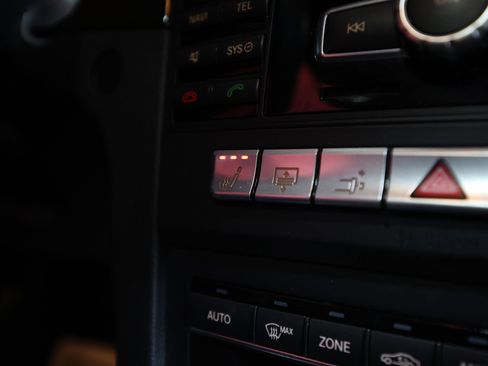 Used 2014 Mercedes-Benz E 350 Coupe image 26