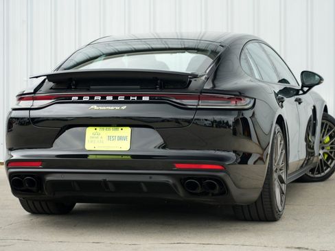Used 2021 Porsche Panamera 4S image 5