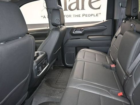 Used 2023 GMC Sierra 1500 SLT w/ SLT Premium Plus Package AWD/4WD image 22
