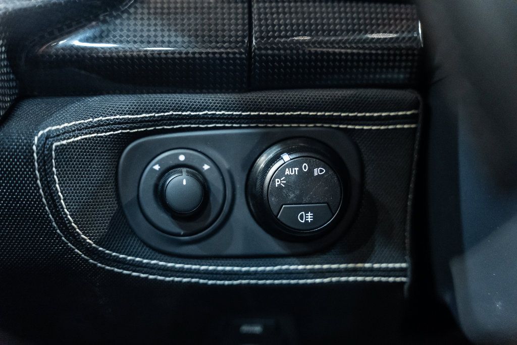 Used 2015 Ferrari 458 Speciale Coupe RWD image 46
