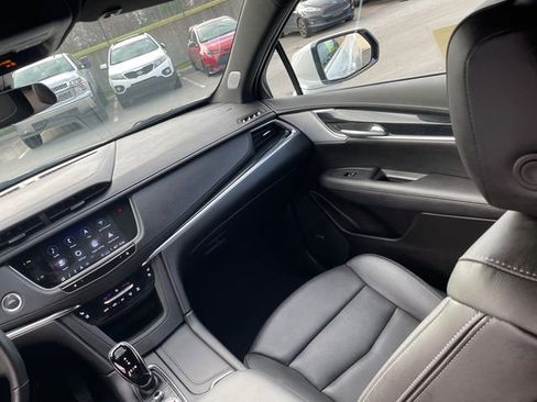 Used 2025 Cadillac XT5 Premium Luxury image 26