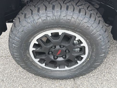 New 2026 Toyota Tacoma TRD Off-Road AWD/4WD image 19
