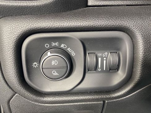 Used 2025 RAM 1500 Big Horn AWD/4WD image 19