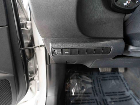 Used 2024 Toyota Corolla LE image 11