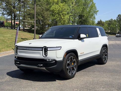 Used 2022 Rivian R1S Launch Edition AWD/4WD image 22