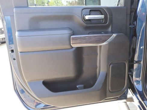 Certified 2022 Chevrolet Silverado 3500 LTZ w/ Gooseneck/5TH Wheel Package AWD/4WD image 26