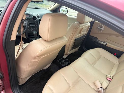 Used 2006 Pontiac Grand Prix w/ Sun And Sound Package FWD image 10