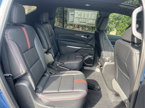 New 2026 Chevrolet Traverse RS image 57