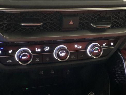 Used 2025 Acura ADX A-Spec image 30