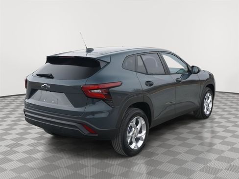 New 2026 Chevrolet Trax LS w/ LS Convenience Package image 3
