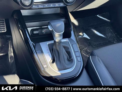 Used 2023 Kia Forte GT-Line image 11