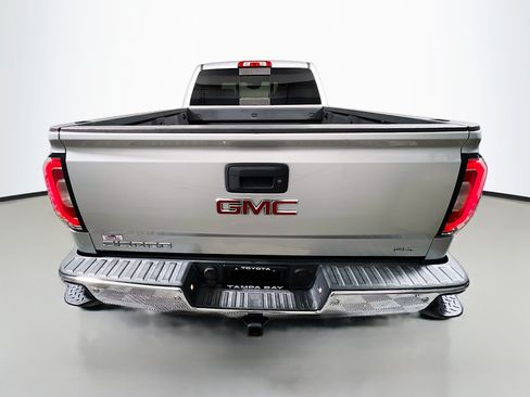 Used 2018 GMC Sierra 1500 SLT w/ Enhanced Driver Alert Package RWD image 6