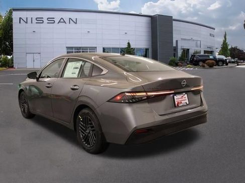 New 2026 Nissan Sentra SV w/ SV Convenience Package FWD image 4