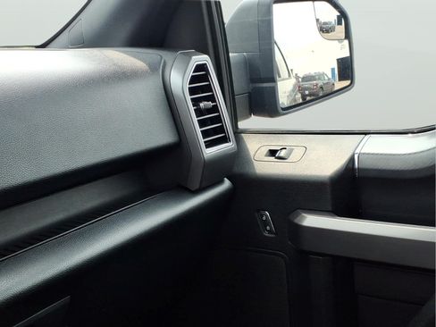 Used 2020 Ford F150 XLT w/ Equipment Group 302A Luxury AWD/4WD image 21