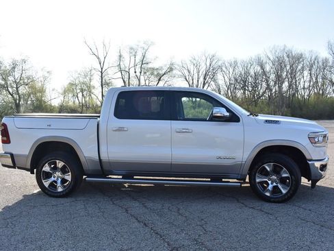 Used 2020 RAM 1500 Laramie AWD/4WD image 9