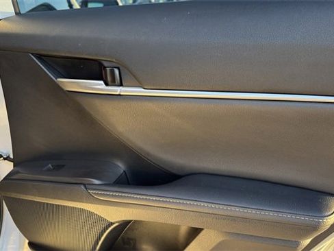 Used 2023 Toyota Camry XSE image 13