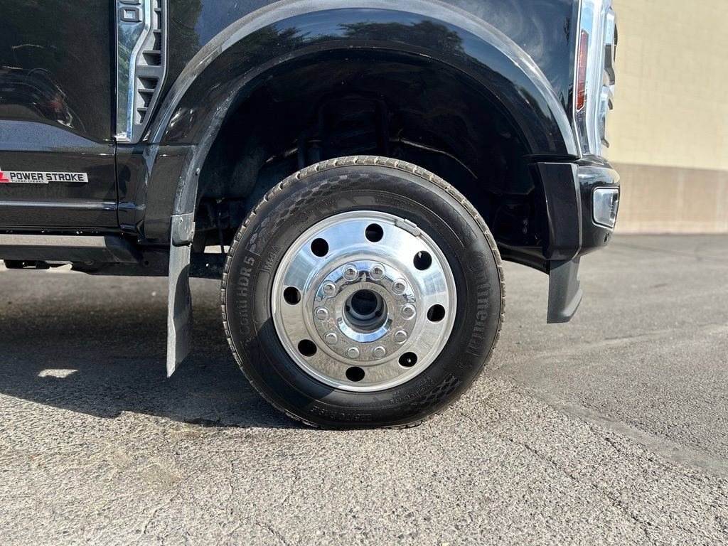 Used 2024 Ford F450 Limited w/ FX4 Off-Road Package AWD/4WD image 2