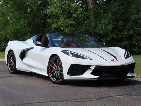 Used 2023 Chevrolet Corvette Stingray Premium Conv w/ Z51 Performance Package RWD image 39