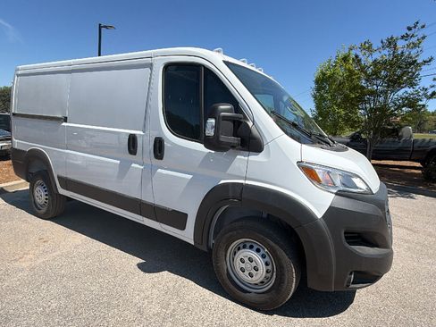 New 2026 RAM ProMaster 1500 w/ Convenience Group image 5
