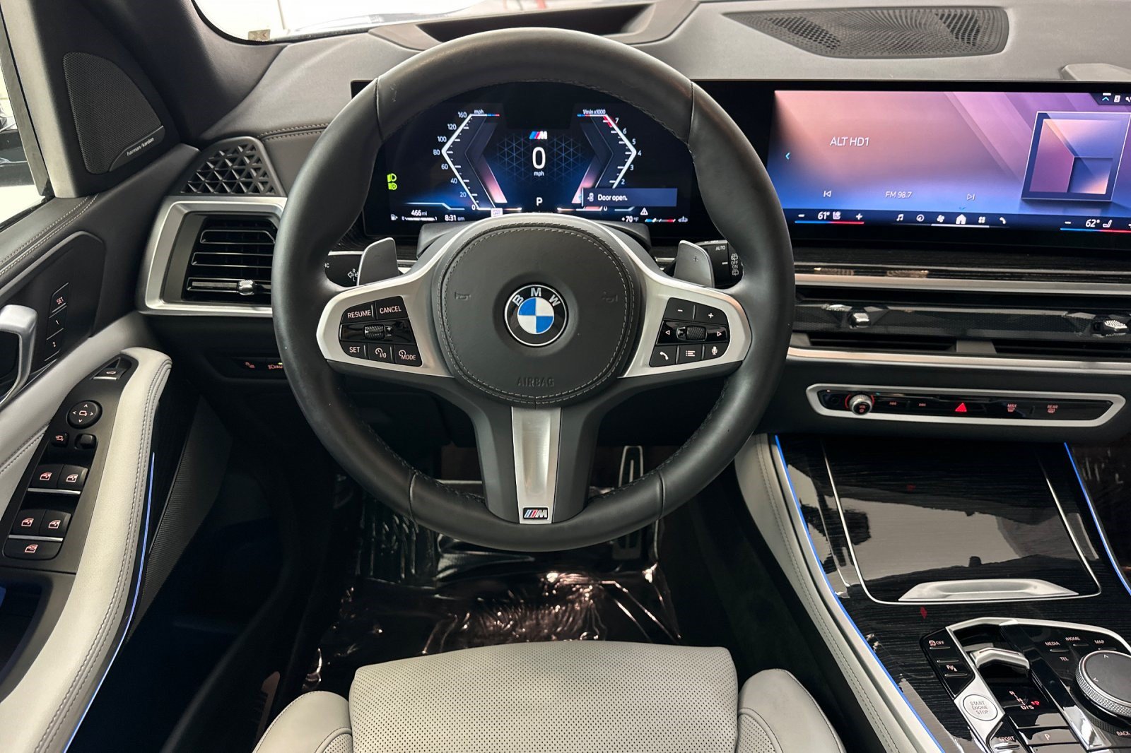 Used 2025 BMW X5 sDrive40i w/ M Sport Package RWD image 32