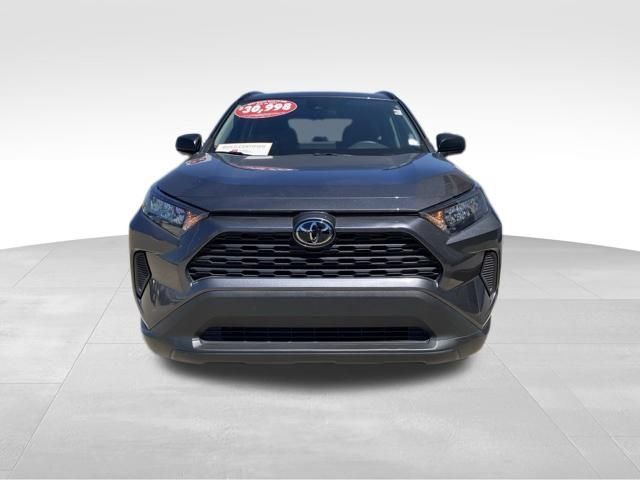 Certified 2021 Toyota RAV4 LE AWD/4WD image 17