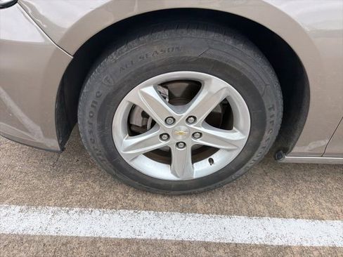 Used 2022 Chevrolet Malibu LT image 5