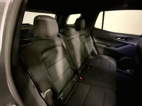 Used 2026 Chevrolet Equinox LT FWD image 23