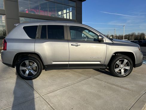 Used 2017 Jeep Compass High Altitude image 8