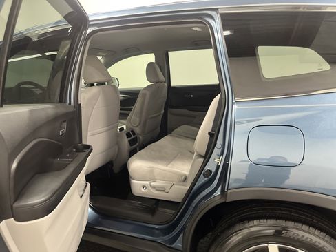 Used 2020 Honda Pilot EX image 13