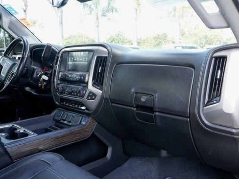 Used 2019 GMC Sierra 3500 Denali image 41