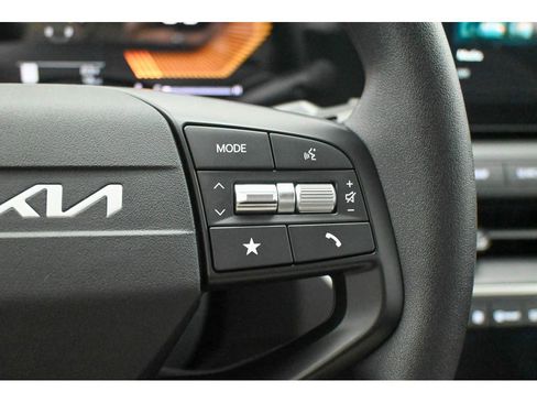 New 2025 Kia K4 image 21